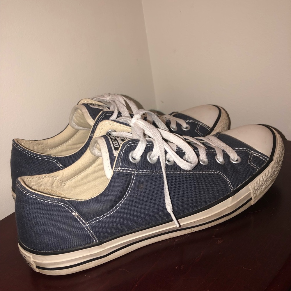Converse - Picture 2 of 4